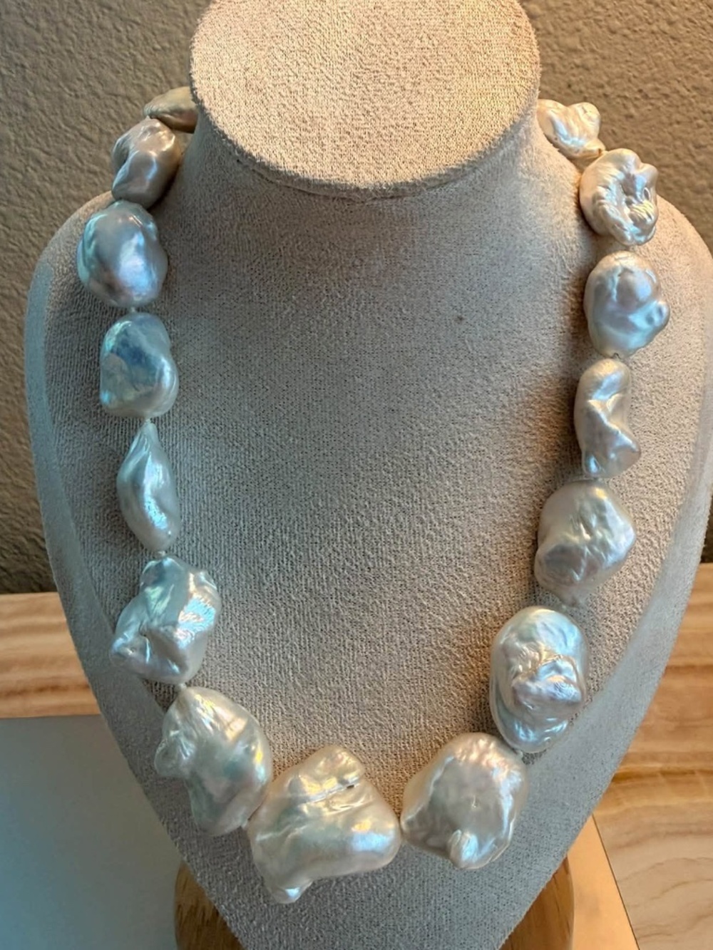 Girl With A Pearl White Wild Pearl Single Strand Necklace